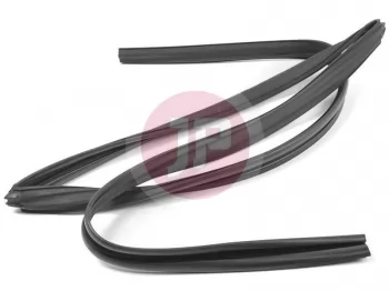 TOYOTA 68142-60011 - RUN, RR DOOR GL